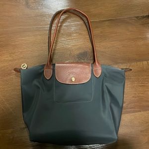 Medium Le Pliage Nylon Shoulder Tote